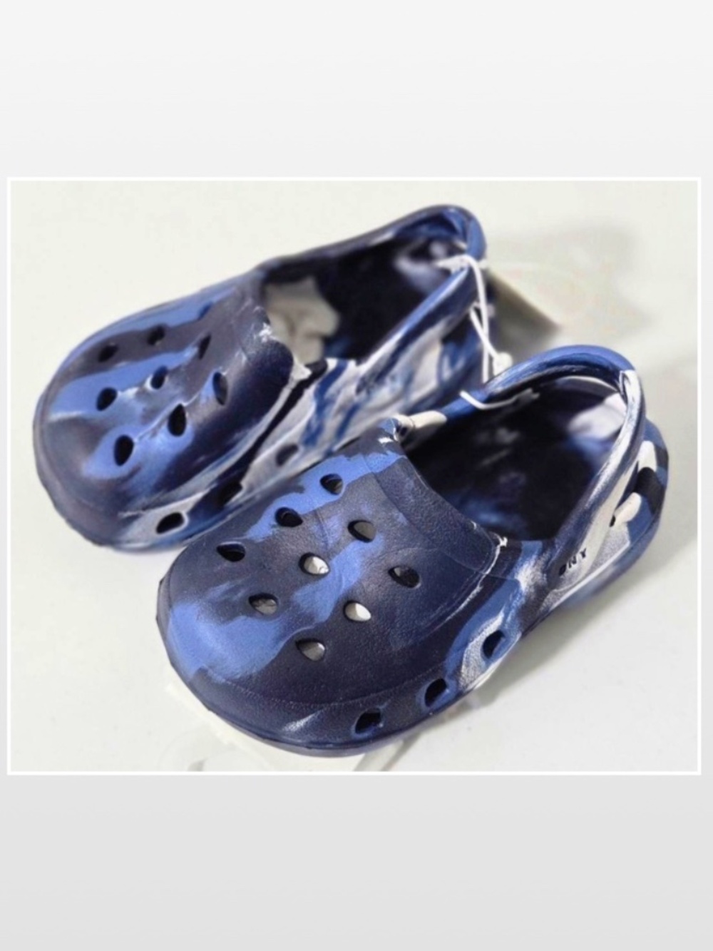 New Capelli New York Shoes Boys Size 4 Kids Blue White Tye Dye Slides NWT